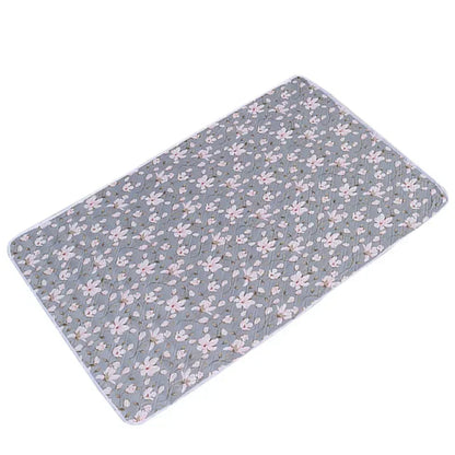 50X70Cm Waterproof Washable Mattress Urine Mat for Baby Toddlers Cute Cartoon Bed Protector Diaper Bedding Urine Pads Cloth